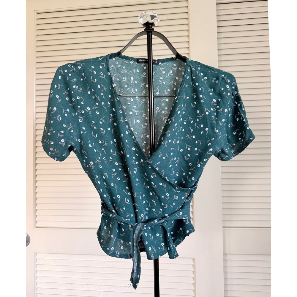 Brandy Melville Dark Green Floral Wrap Top Short Sleeve V-Neck Tie Waist OS
